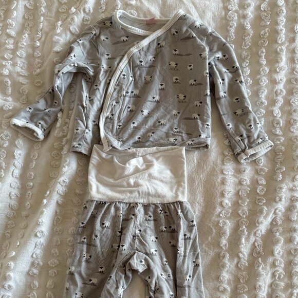 Magnetic Me Gray Sheep PJ set - Picture 3 of 4